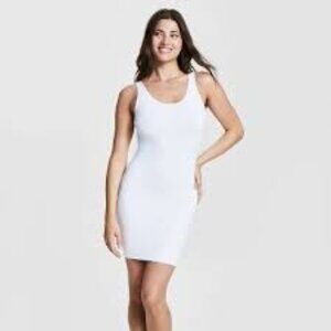 NWTS Assets by Spanx Women's Shaping Tank Slip Size M